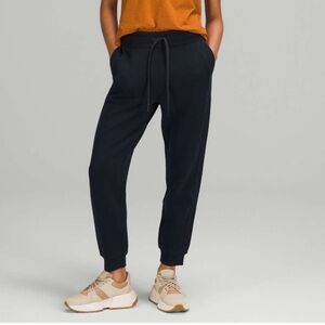 Lululemon Scuba High-Rise Jogger 7/8 True Navy